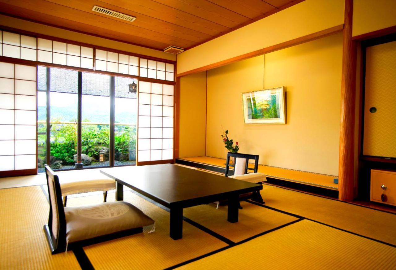 Kyoto Arashiyama Onsen Ryokan Togetsutei Exterior photo