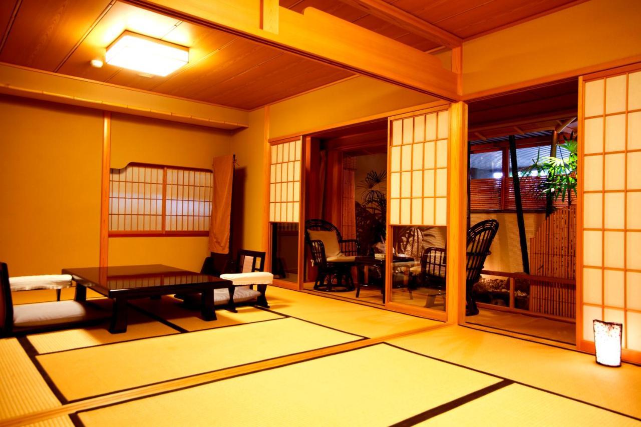 Kyoto Arashiyama Onsen Ryokan Togetsutei Exterior photo