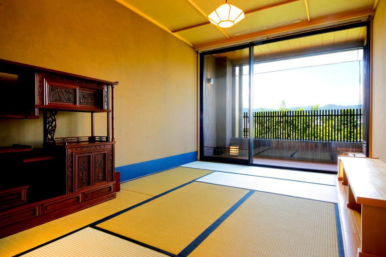 Kyoto Arashiyama Onsen Ryokan Togetsutei Exterior photo
