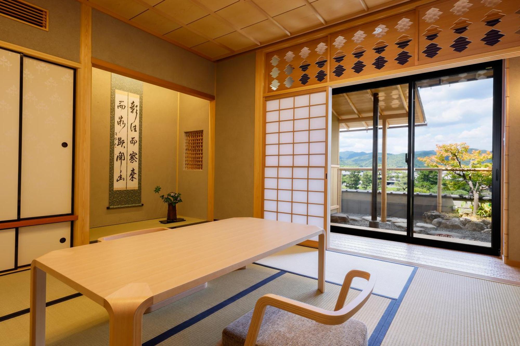 Kyoto Arashiyama Onsen Ryokan Togetsutei Exterior photo