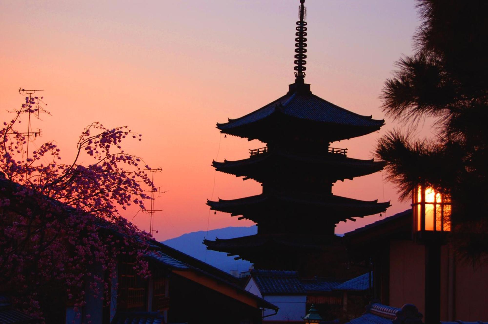 Kyoto Arashiyama Onsen Ryokan Togetsutei Exterior photo