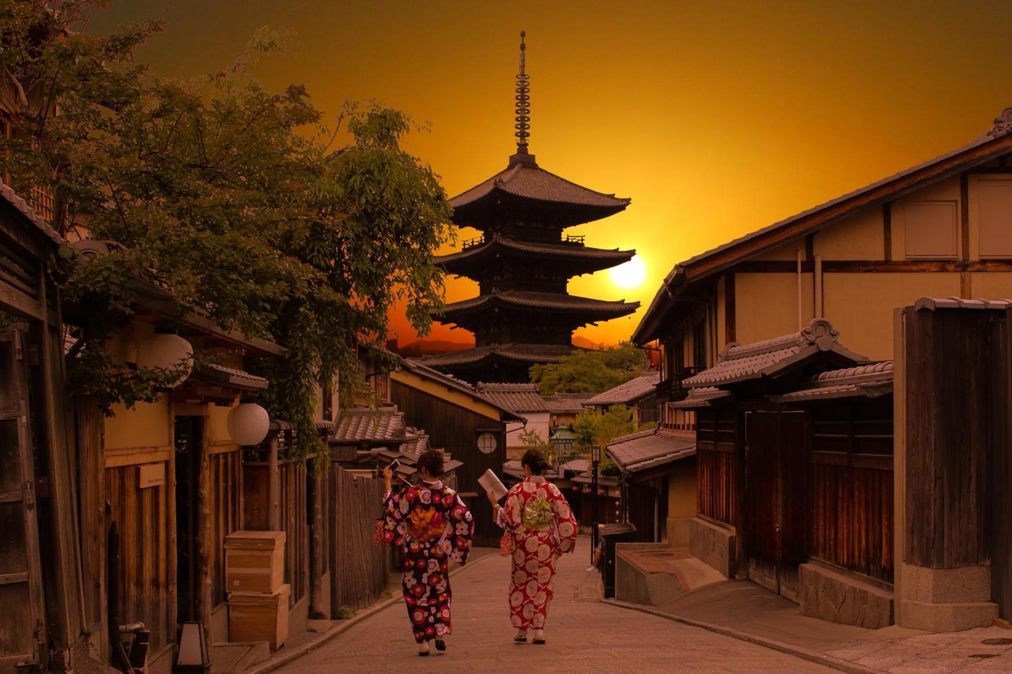 Kyoto Arashiyama Onsen Ryokan Togetsutei Exterior photo